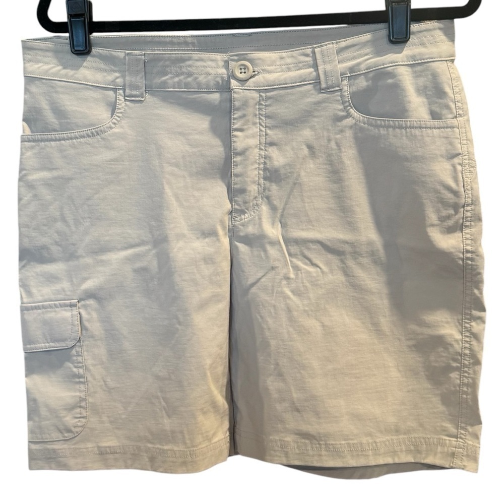 Eddie Bauer Tan Cargo Shorts with Belt Loops